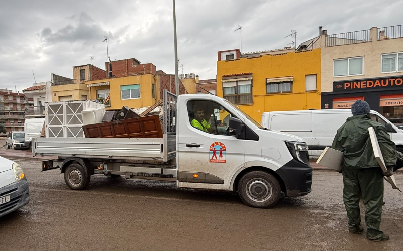 Temporal, camió retiran brossa