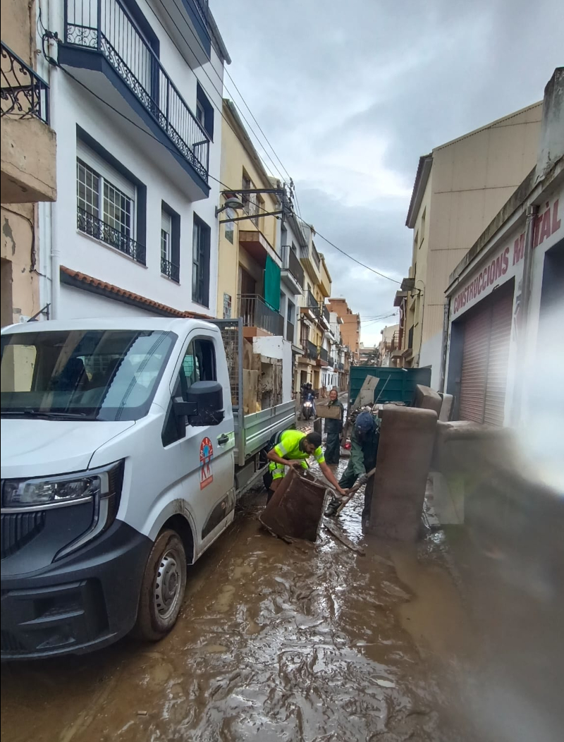 Netejant carrers després del temporal